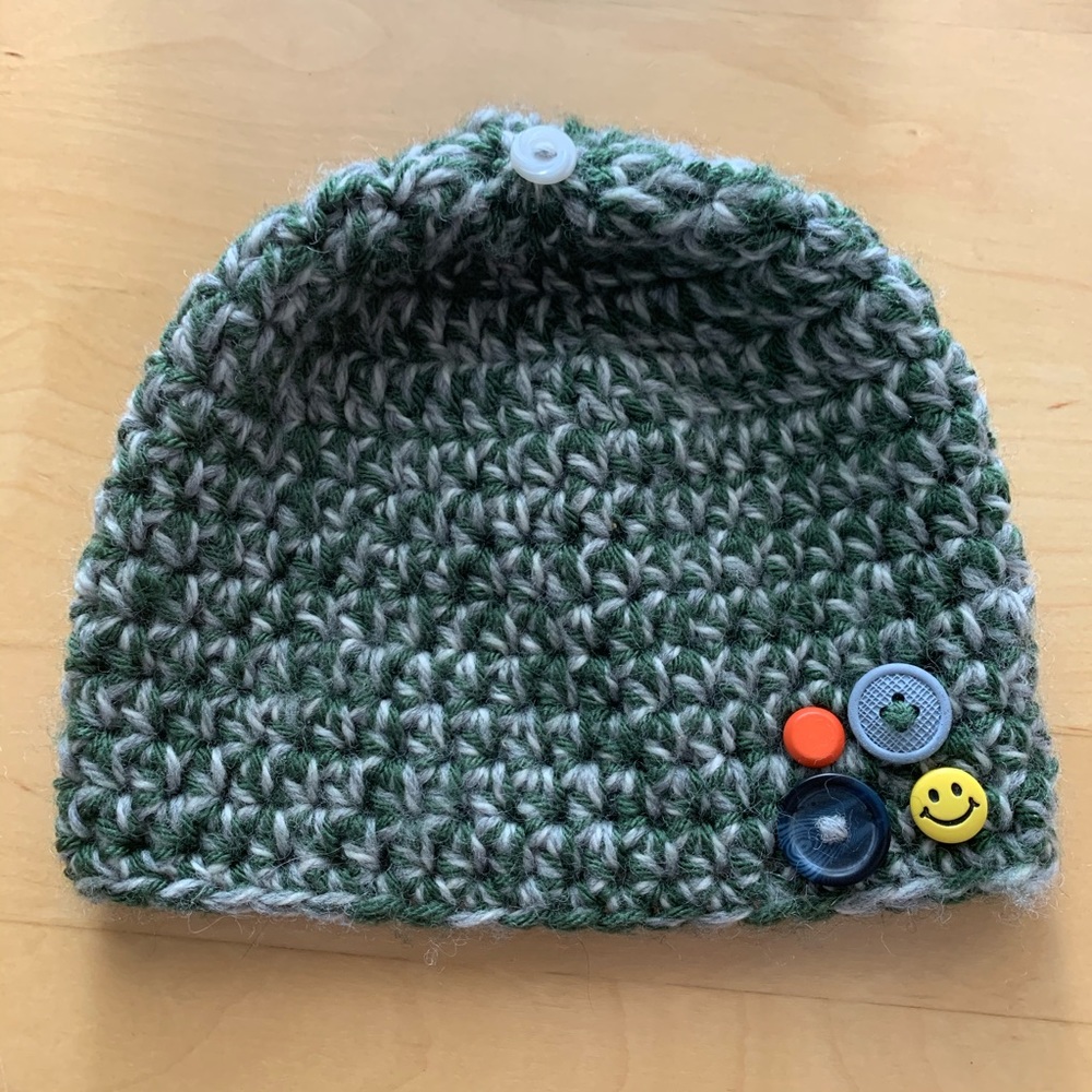 Green handmade toque